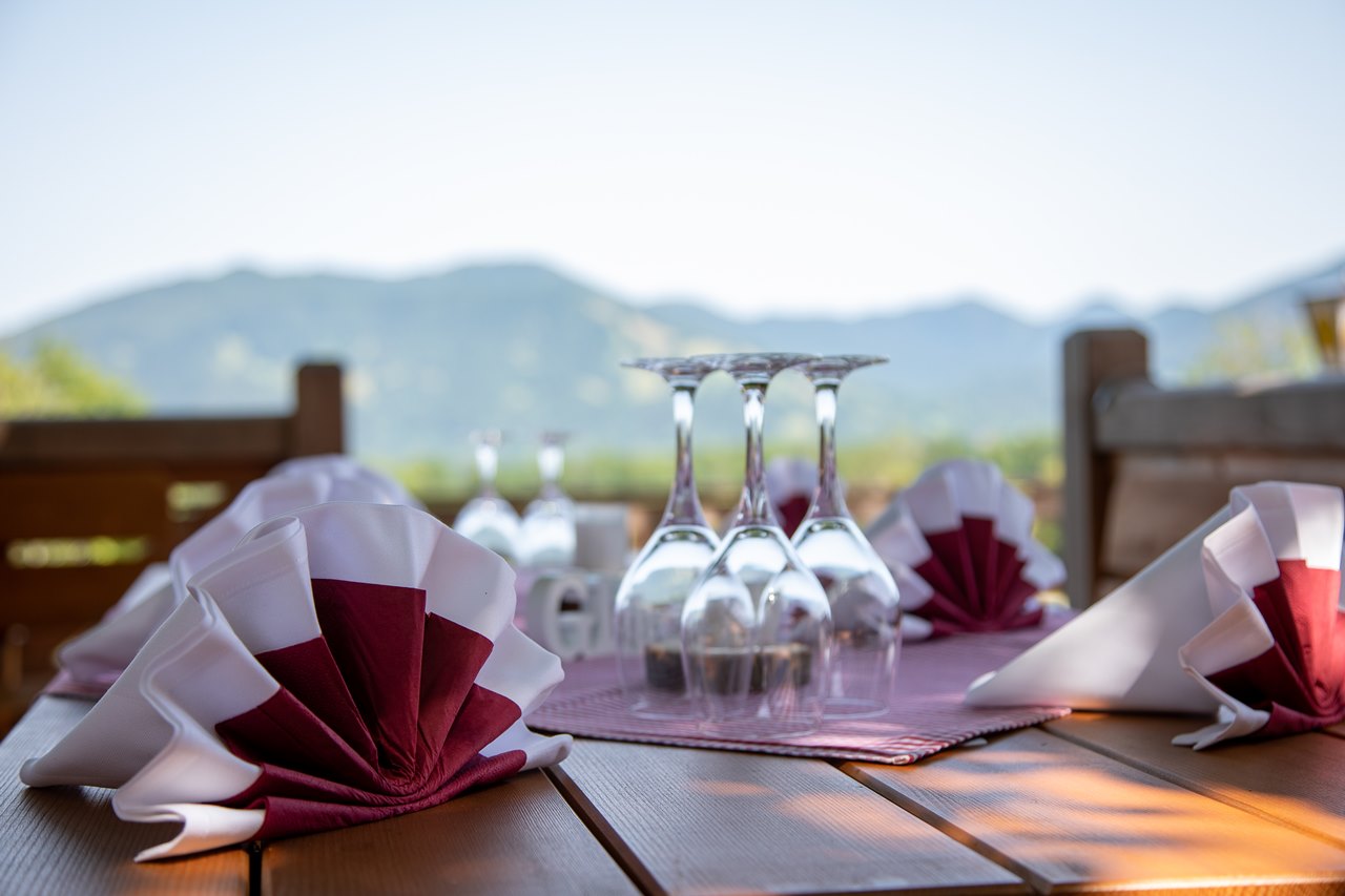 feste-feiern-auf-der-alm